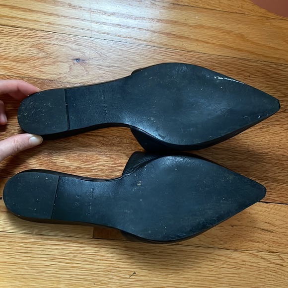 Evelane The Pointed Toe Black Leather Slide - Picture 5 of 6